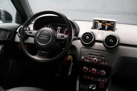 Audi A1 Sportback - 1.2 TFSI S-Line Navi Xenon Clima stoelverwarming - 1