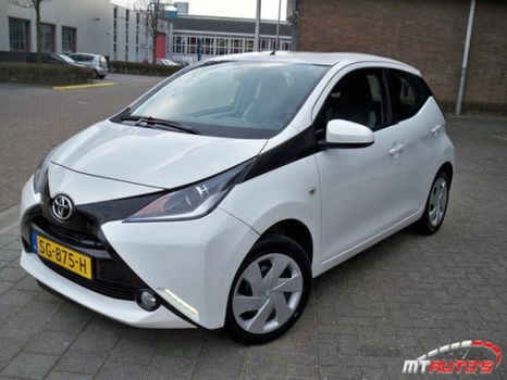 Toyota Aygo - 1.0 VVT-i x-play - 1