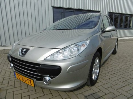 Peugeot 307 - 1.6-16V Premium Automaat Airco Navigatie - 1