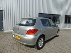 Peugeot 307 - 1.6-16V Premium Automaat Airco Navigatie