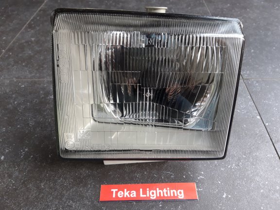 Seat Fura I (81-83) / Fiat 127 Serie 3 (82-83) Koplamp Valeo 029364 Links NOS - nr. 1
