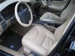 Volvo V70 Cross Country - 2.4t premium geartr - 1 - Thumbnail