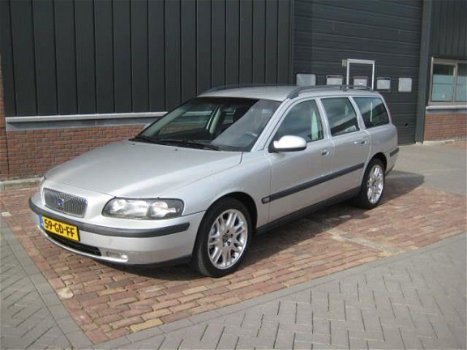 Volvo V70 - 2.4 comfort 125kW Youngtimer - 1