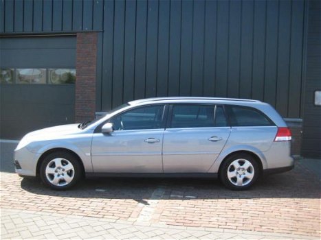 Opel Vectra - station 1.9cdti cosmo Station 150pk Leer/navigatie/stoelverwarming - 1