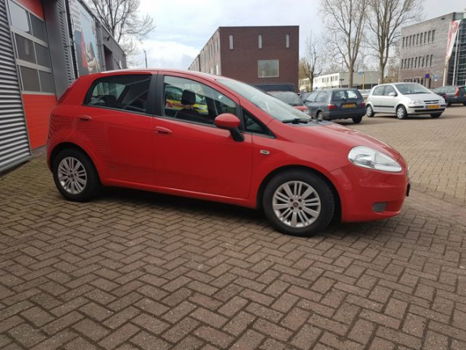 Fiat Grande Punto - 1.4-16V EMOTION - 1