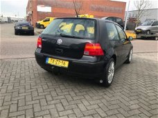 Volkswagen Golf - 1.4-16V