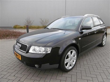 Audi A4 Avant - 1.9 TDI 131 Pk Airco Clima CruiseControl Zwart - 1