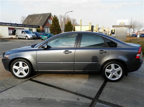 Volvo S40 - 2.4 Momentum top staat - 1