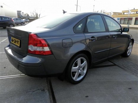 Volvo S40 - 2.4 Momentum top staat - 1