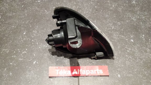 Nissan Primera 90-96 Knipperlicht TYC 18-3204 Links NOS - 2