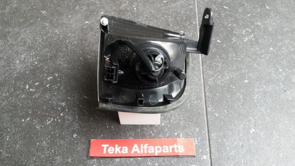 Nissan Primera (90-96) Knipperlicht TYC 18-3203 Rechts NOS - 4