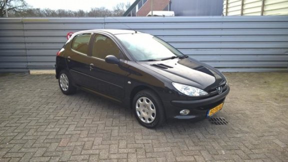 Peugeot 206 - 1.4 One-line - 1