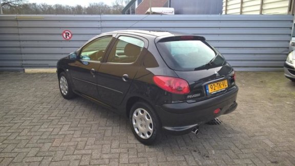 Peugeot 206 - 1.4 One-line - 1