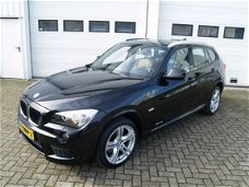 BMW X1 - 1.8i Panodak Leder Navi Xenon MPakket Mooi