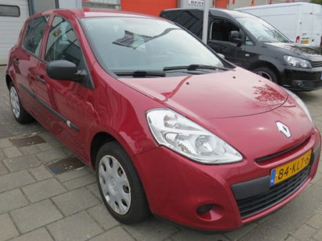 Renault Clio - 1.2 SPECIAL LINE 5 deurs navigatie - 1