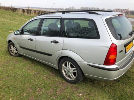 Ford Focus Wagon - 1.6 16V Cool Edition - 1