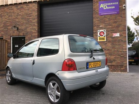 Renault Twingo - 1.2 AUTHENTIQUE Airco | Centrale vergrendeling | Lichtmetalen velgen | Winterbanden - 1