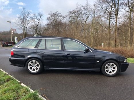 BMW 5-serie Touring - 520i Executive - 1