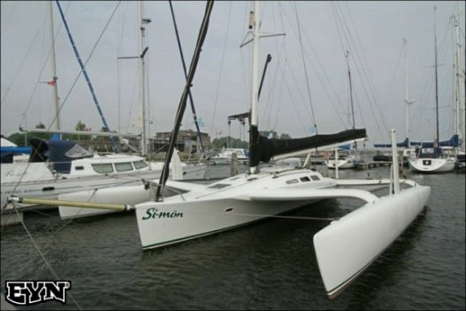 Grainger TR 10 Trimaran - 1