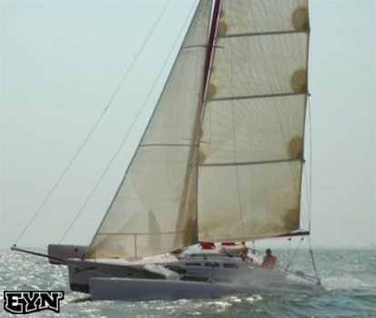 Grainger TR 10 Trimaran - 5