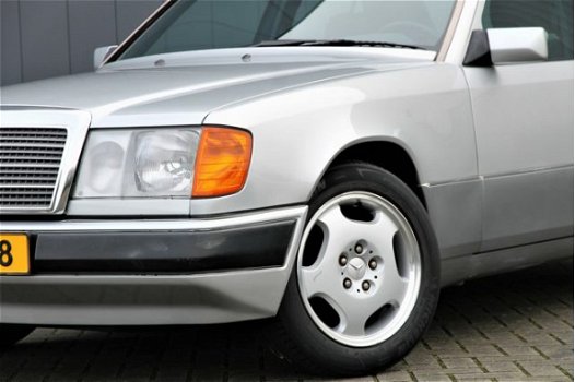 Mercedes-Benz 200-serie - 200-500 (W124) 200 E / ORG. NL AUTO MET SLECHTS 84000 KM - 1