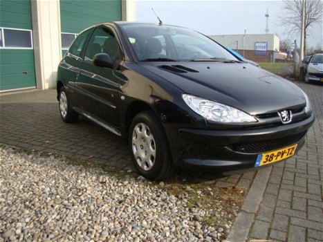 Peugeot 206 - 1.4 Air-line 2e Paasdag geopend - 1