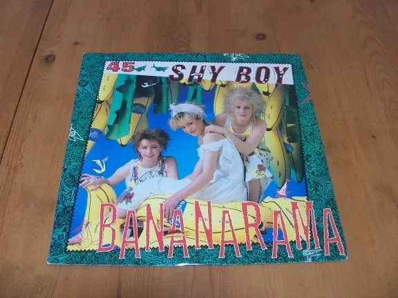 BANANARAMA SHY BOY DOOS 3 - nr. 1
