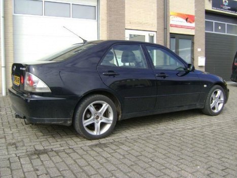 Lexus IS - IS200 2.0 executive aut org. 130907 km. n.a.p - 1