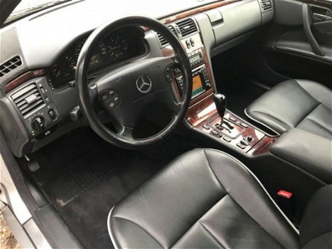 Mercedes-Benz E-klasse - 270CDI Elegance Select Aut., Navi, Leder, Zeer nette auto - 1