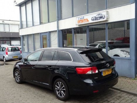 Toyota Avensis Wagon - 2.0 D-4D Business - 1