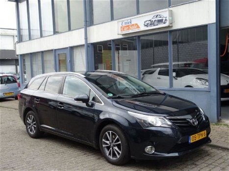 Toyota Avensis Wagon - 2.0 D-4D Business - 1