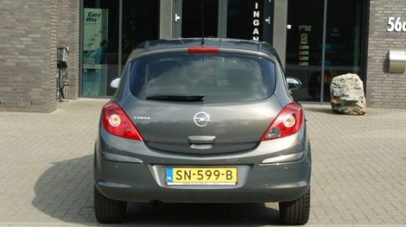 Opel Corsa - 1.4-16V Cosmo Active - 1