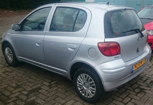 Toyota Yaris - 1.3 VVT-i Sol APK airco electrische ramen stuurbekr. Apk - 1