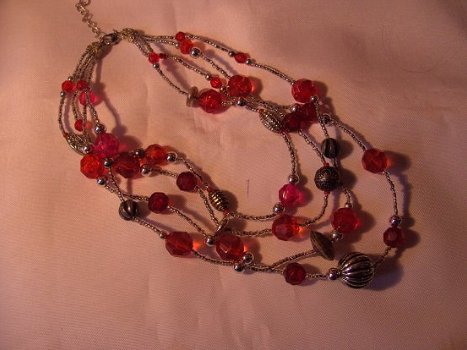 Mooi set in rood en zilver - 3