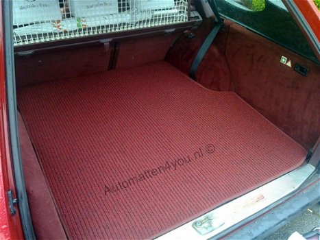 Origineel sjabloon, Kofferbakmat Mercedes W124 - 1