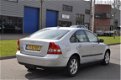 Volvo S40 - 2.4 140PK AUTOMAAT, NETTE STAAT VELE OPTIES LAGE KM STAND - 1 - Thumbnail