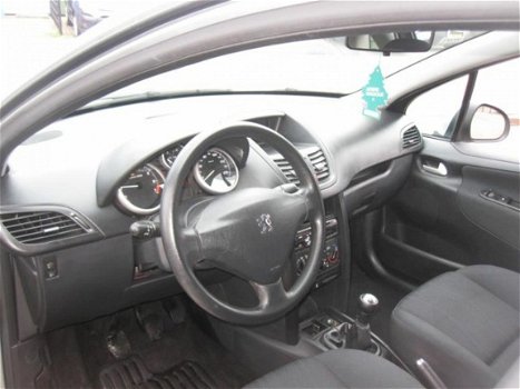 Peugeot 207 SW - 1.4 XR 131463 km met nap - 1