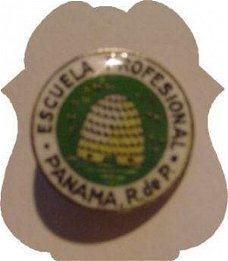 Emaille speld/broche Escuela profesional Panama