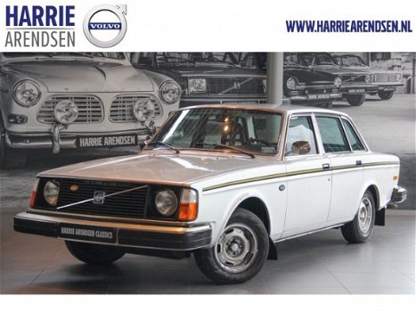 Volvo 244 - 2.1 Jubileum - 1