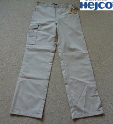 Te koop nieuwe beige broek voor heren van Hejco (maat: 44).