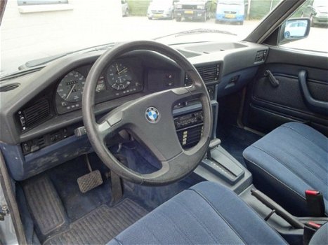 BMW 5-serie - 525e Automaat - 1