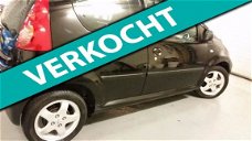 Peugeot 107 - 1.0 Airco/Elektra pakket/Nw Apk/Garantie