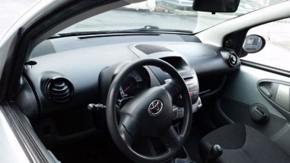 Toyota Aygo - 1.0/Airco/Elektra pakket/Nw Apk/Garantie - 1