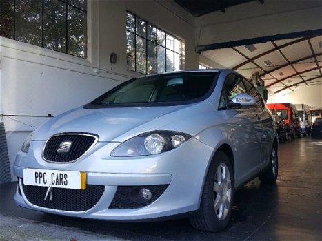 Seat Toledo - 2.0 TDI STYLANCE Supper strak geen kras of deuk NIEUW - 1