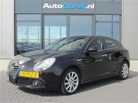 Alfa Romeo Giulietta - 1.4 T Distinctive 170pk NAVI, Clima, Dealer onderhouden - 1