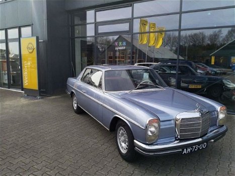 Mercedes-Benz 250 - (W115) CE Coupé 6 Cilinder - 1