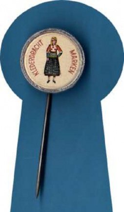 Speldje klederdracht Marken - nr. 1