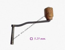 === Klok sleutel = 5.25 mm. = oud === 36809