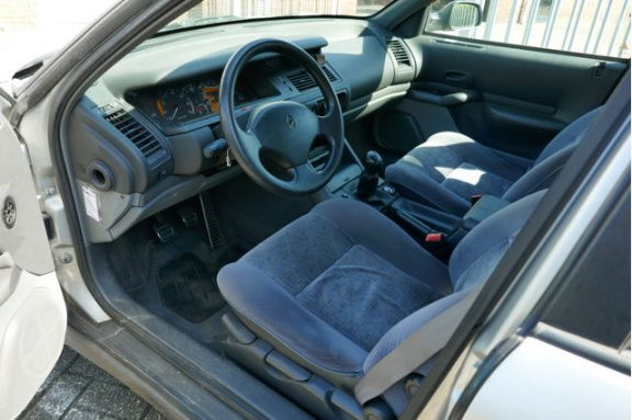 Renault Safrane - 2.2i RN 176dkm 1e eig 1993 volledige onderhoudshistorie - Afbeelding 8