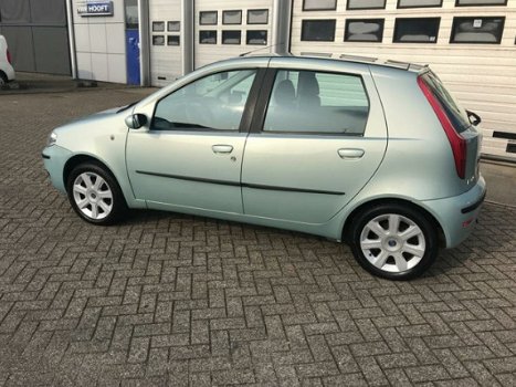 Fiat Punto - 1.4-16V Emotion [bj 2003] 5DRS AIRCO NW APK - 1